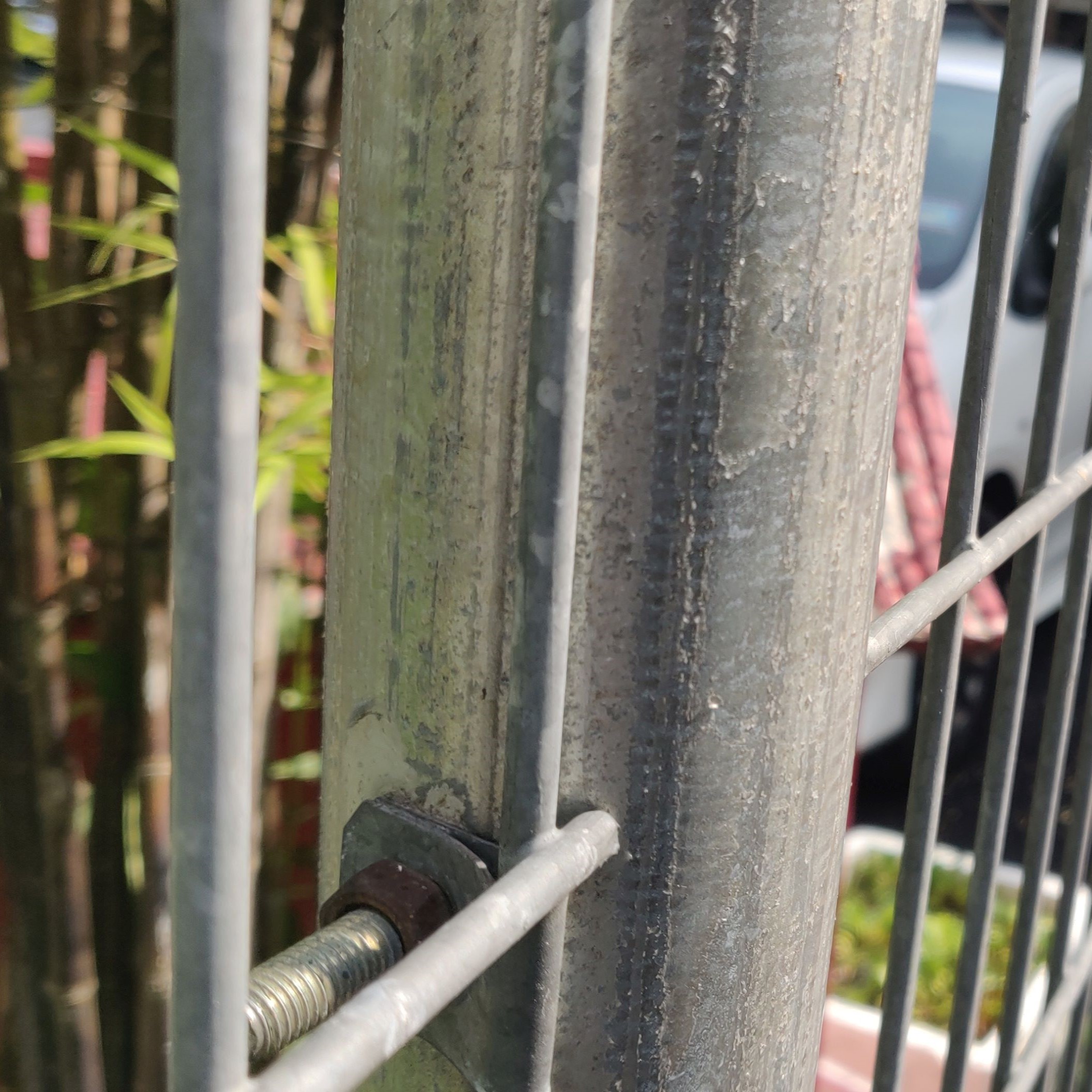 weld mesh fence